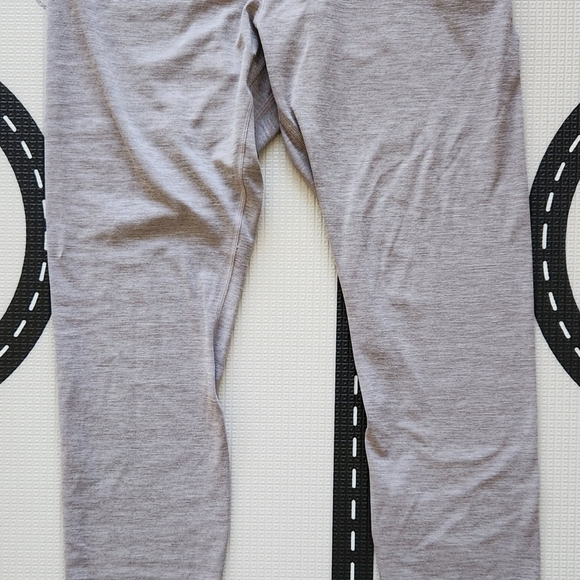 Lululemon Align 28" Leggings (10) - Picture 4 of 5